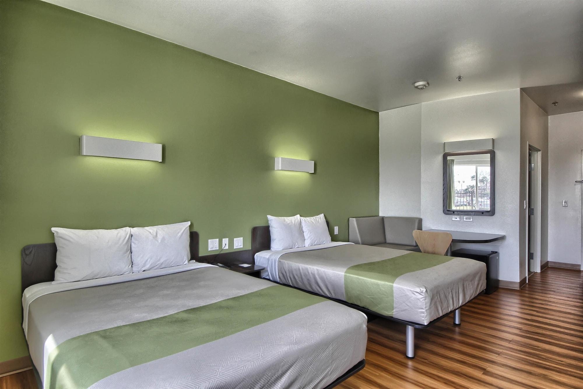 Motel 6-Weslaco, Tx Bagian luar foto