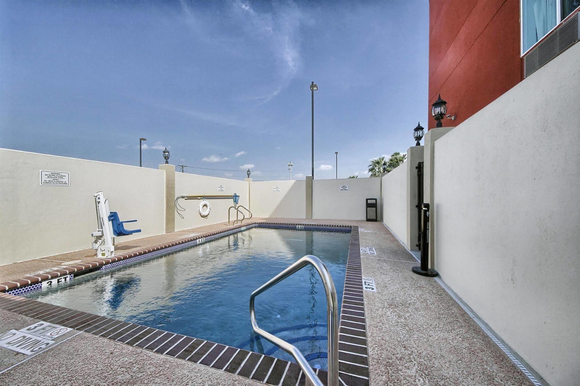Motel 6-Weslaco, Tx Bagian luar foto